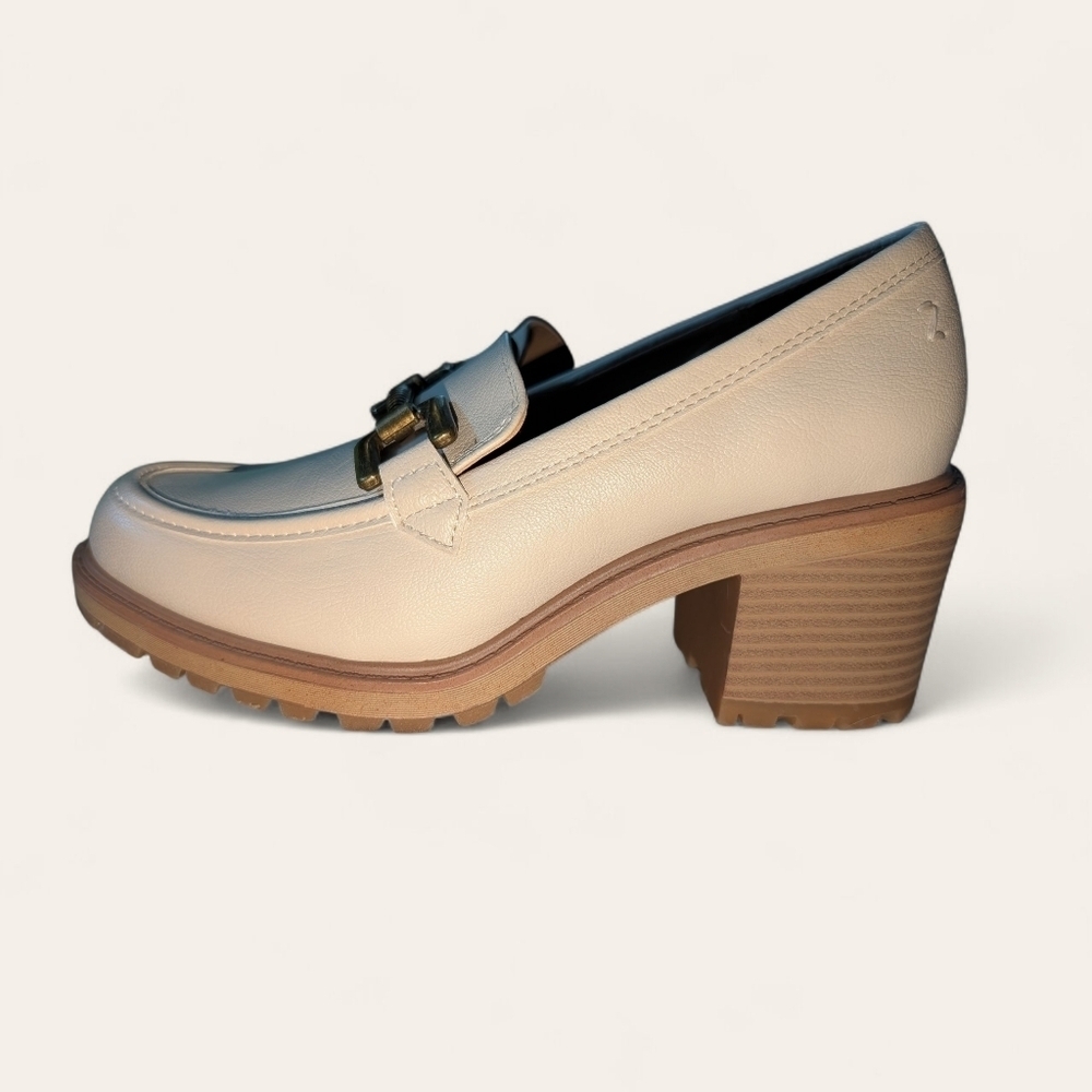 Zodiac Loafers with Gold Buckle- NWOT - Picture 2 of 6